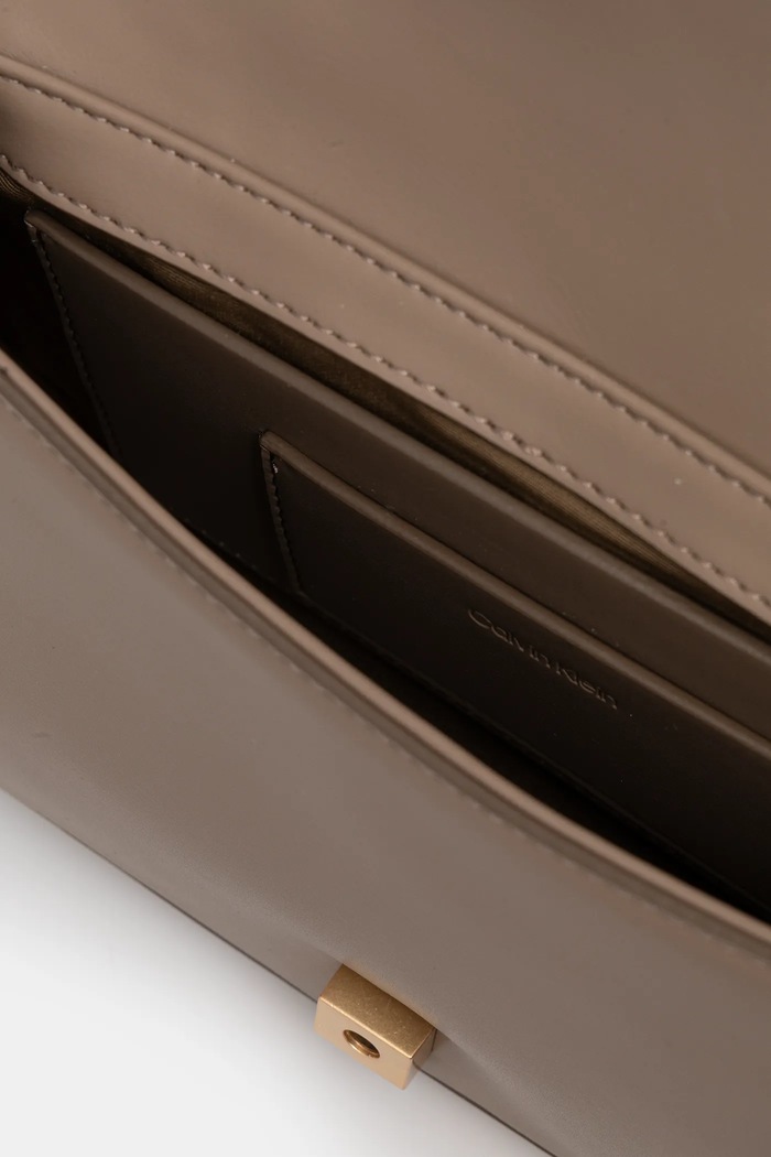 Τσάντα Calvin Klein μπεζ LV04F3410G