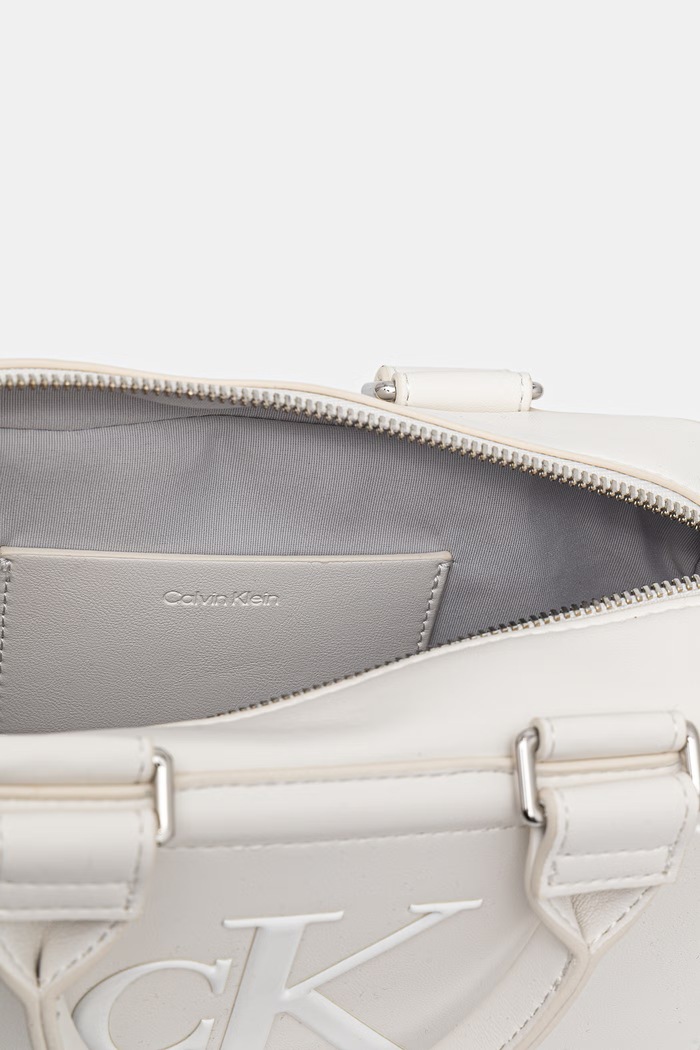Calvin Klein чанта дамска от имитация на кожа LV04F3411G бял