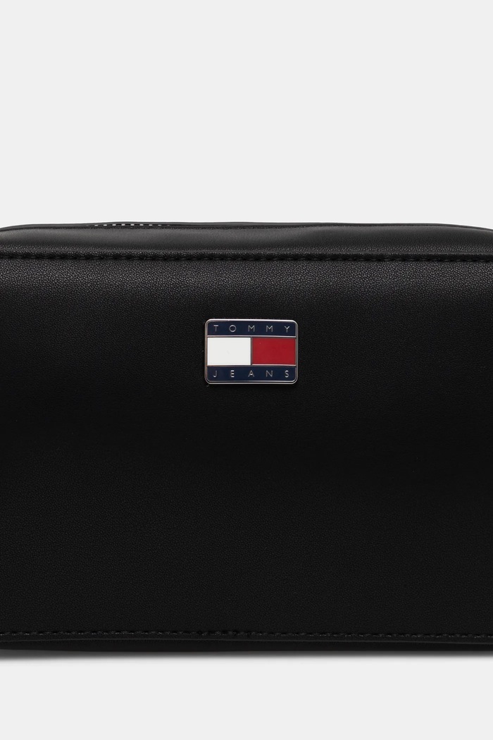 Kabelka Tommy Jeans černá AW0AW18065