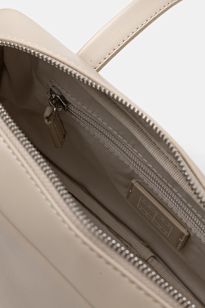 Tommy Jeans kézitáska AW0AW18075 bézs