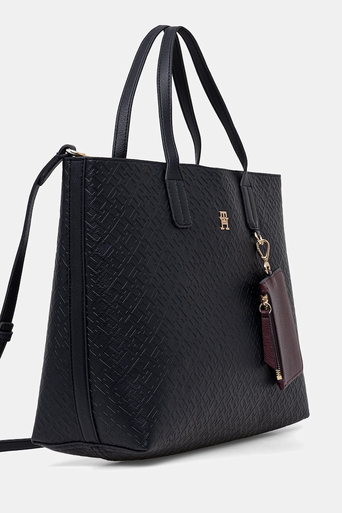 Tommy Hilfiger kézitáska AW0AW18123 sötétkék SS26