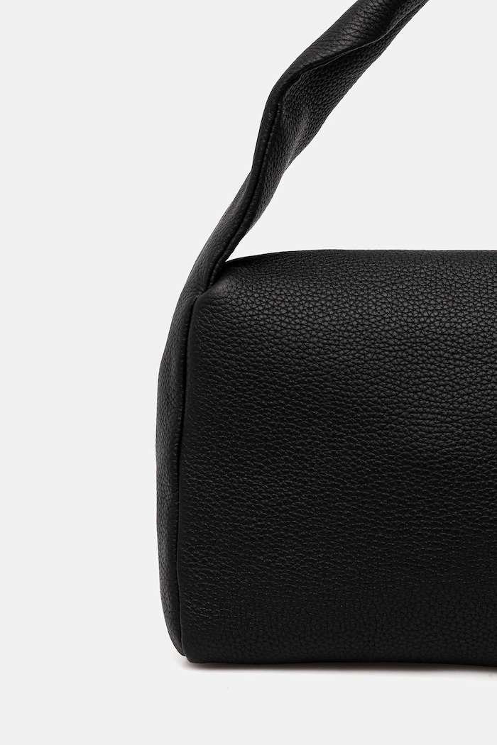 Tommy Hilfiger poșetă de piele negru AW0AW18150