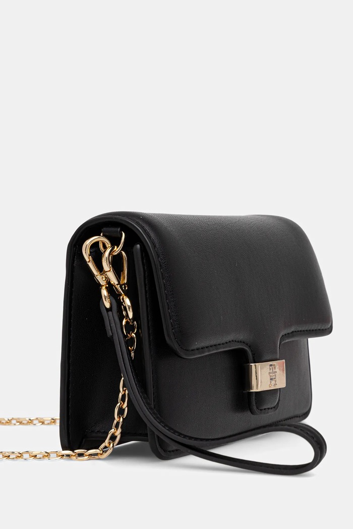Tommy Hilfiger kézitáska AW0AW18288 fekete SS26