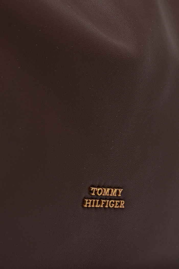 Kožená kabelka Tommy Hilfiger AW0AW18308 hnedá