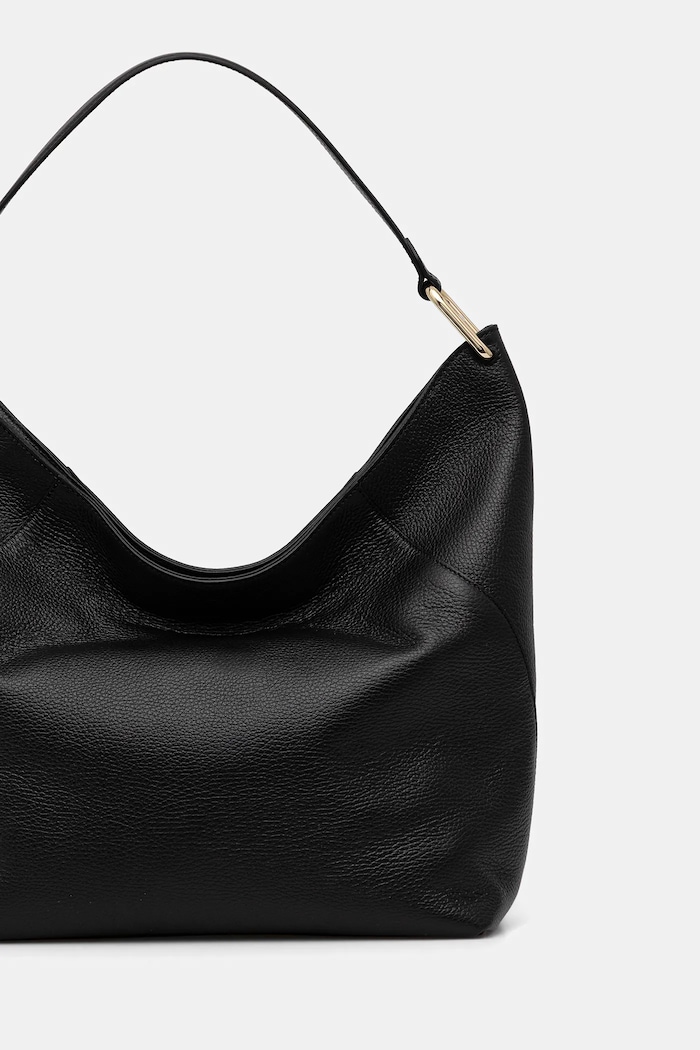 Αξεσουάρ Δερμάτινη τσάντα Furla Lara L Hobo WB01876.HSF000.O6000 μαύρο