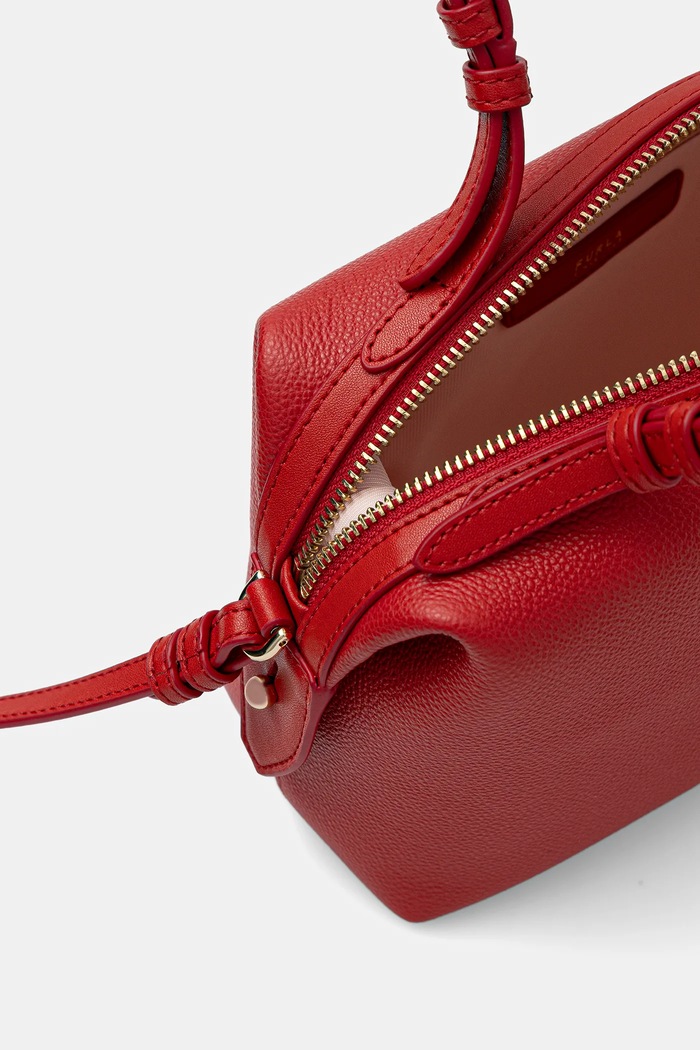 Usnjena torbica Furla Double Mini Boston Bag WE00870.BX3036.4484S rdeča