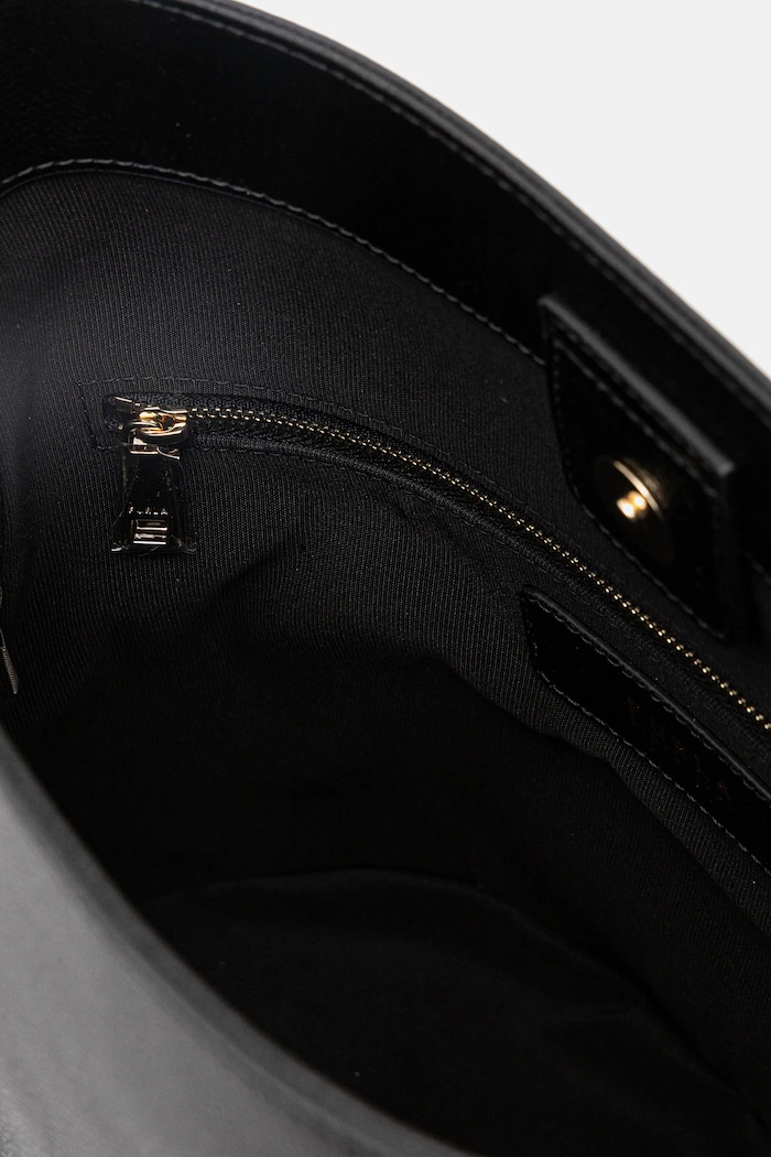 Usnjena torbica Furla WB01875.ARE000.O6000 črna