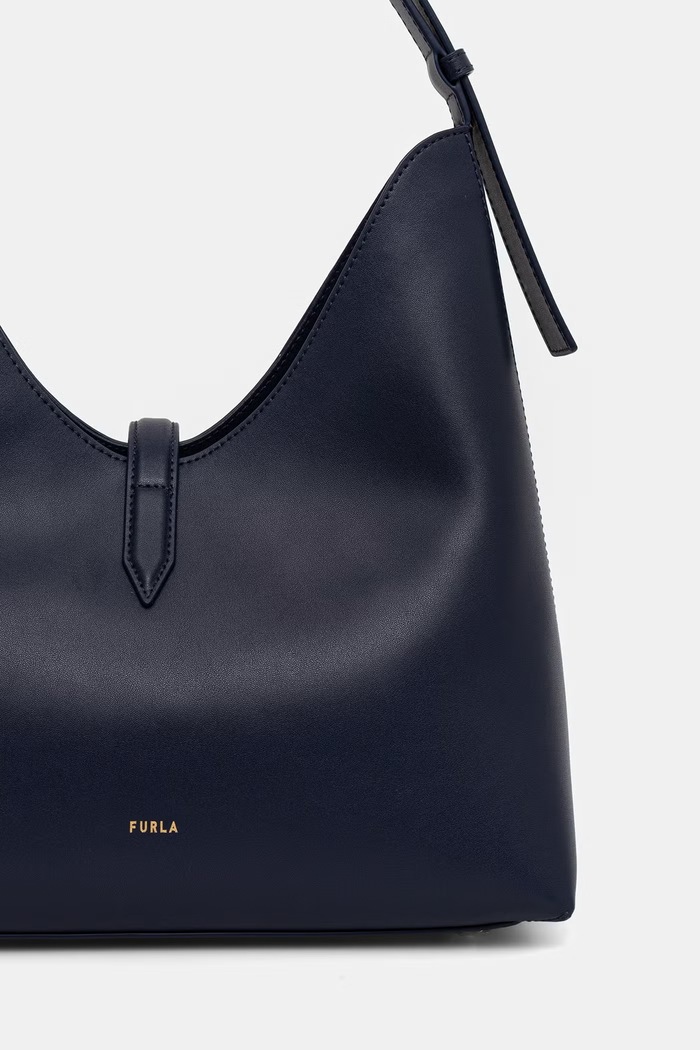 Akcesoria Furla torebka damska skórzana Goccia M WB01499.BX3104.4852S granatowy