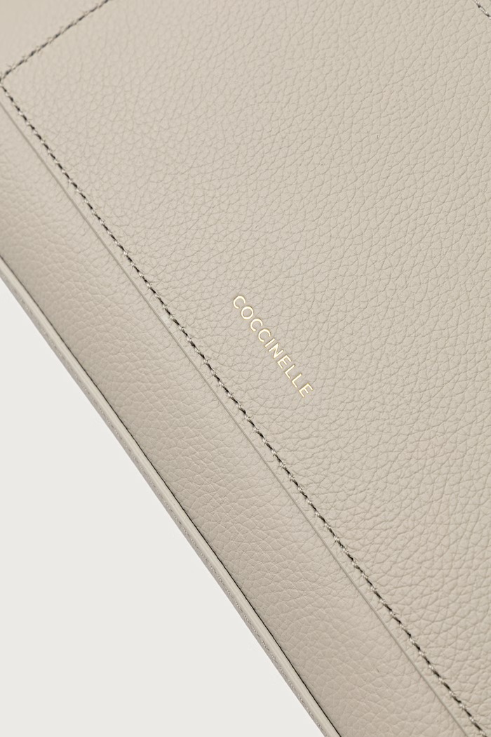Сумка crossbody для женщин кожаная NIKLA Coccinelle E1.TOA.12.01.01 бежевый