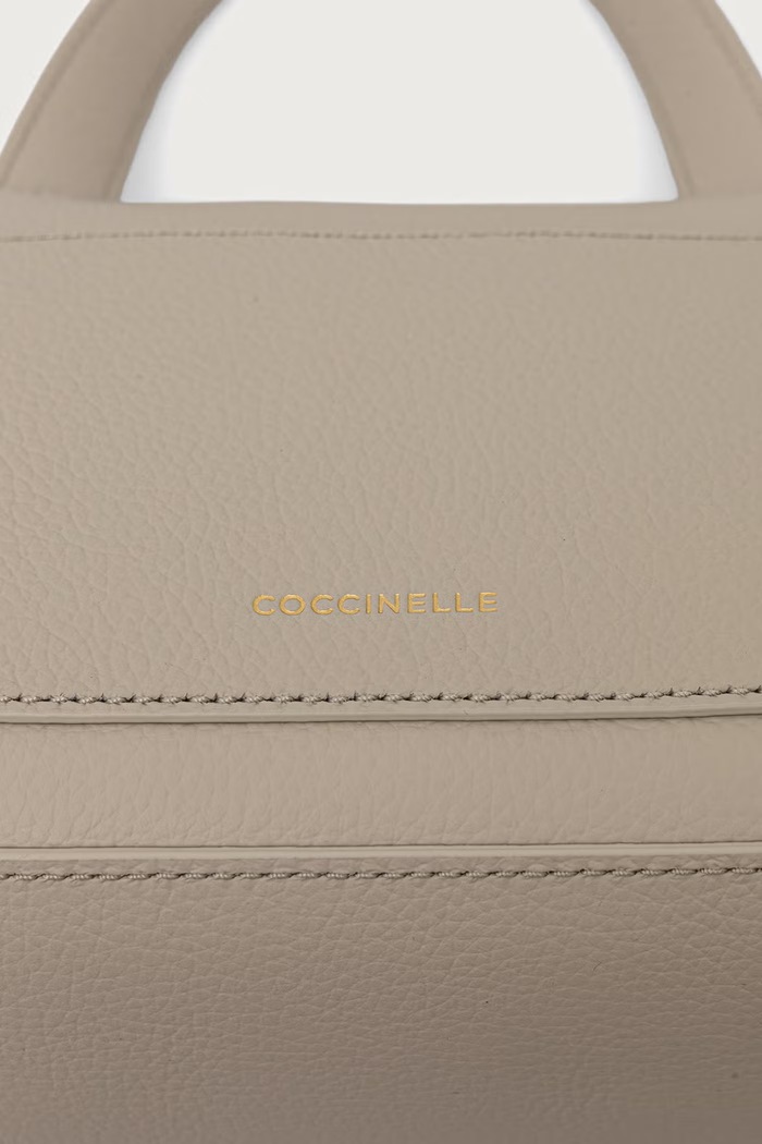 Torebka crossbody damska skórzana NIKLA Coccinelle E1.TOA.18.02.01 beżowy