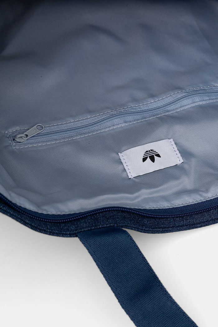 Jeans torba adidas Originals Adicolor KD7882 modra