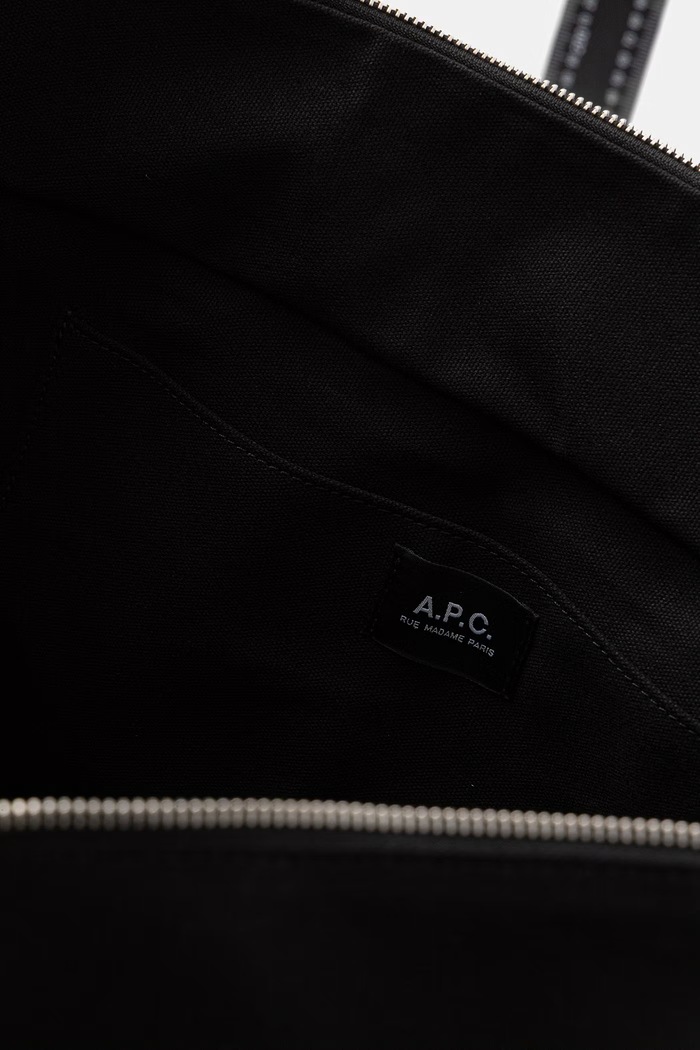 Bavlněná kabelka A.P.C. LE DRUMMER TOILE COHMP.F67046 černá