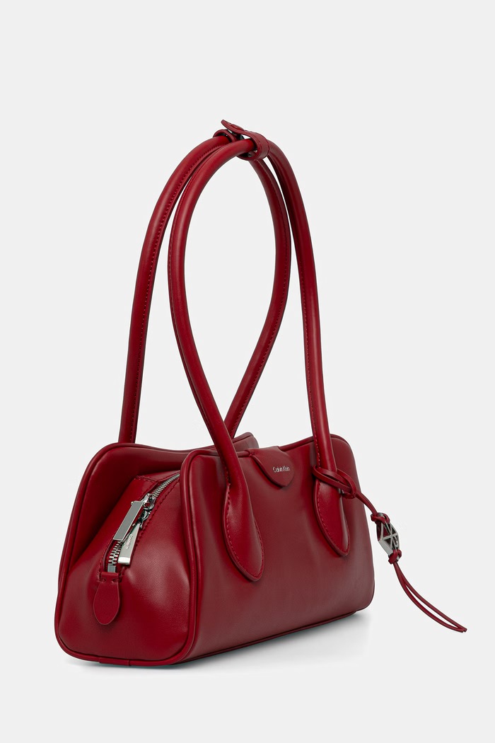 Calvin Klein чанта тип багета дамска от имитация на кожа LV04F3369G червен SS26