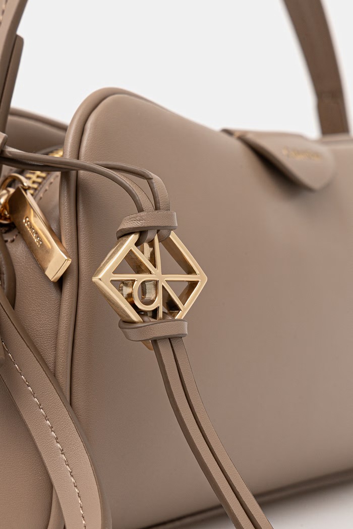 Calvin Klein crossbody kabelka dámská hnědá LV04F3370G
