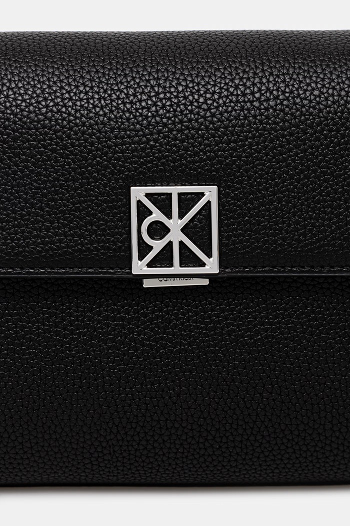 Calvin Klein crossbody torbica ženska iz umetnega usnja črna LV04F3425G