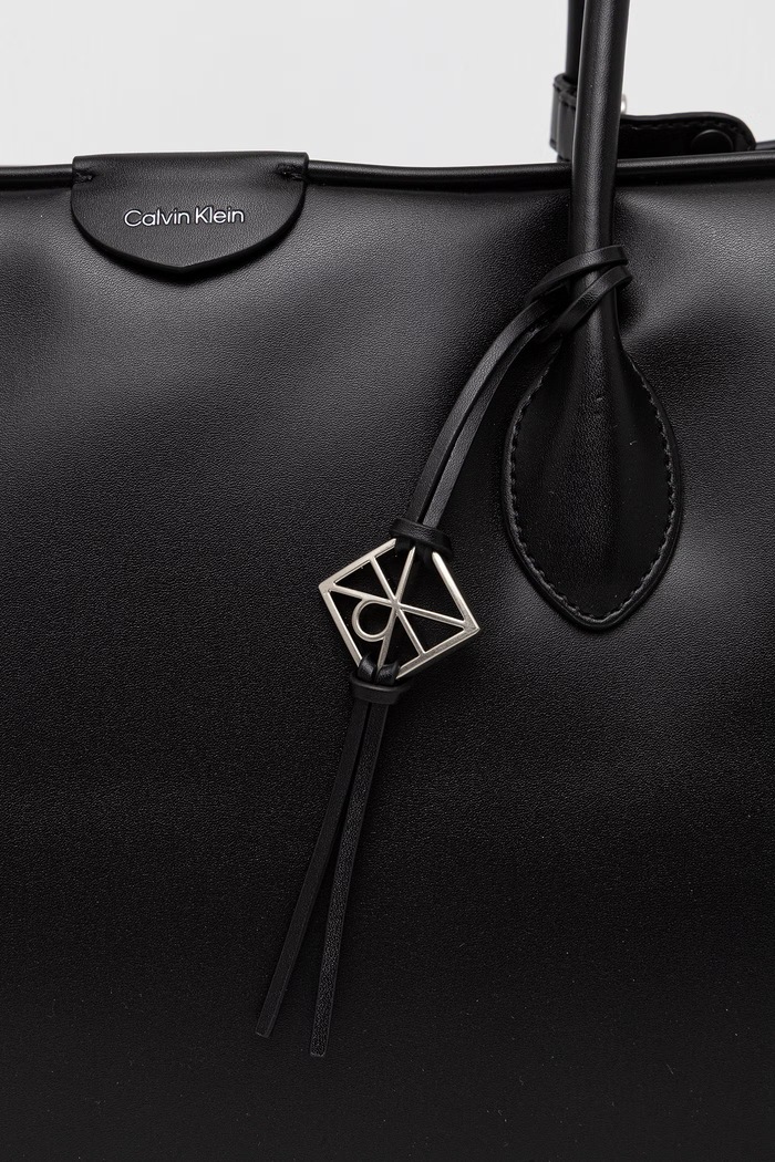 Calvin Klein nákupní taška dámská z imitace kůže černá LV04F3368G