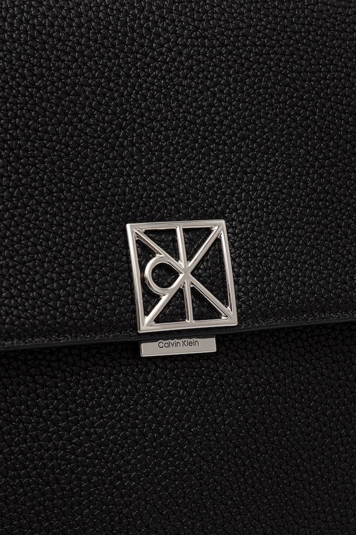 Calvin Klein kabelka typu shopper dámska z imitácie kože čierna LV04F3494G