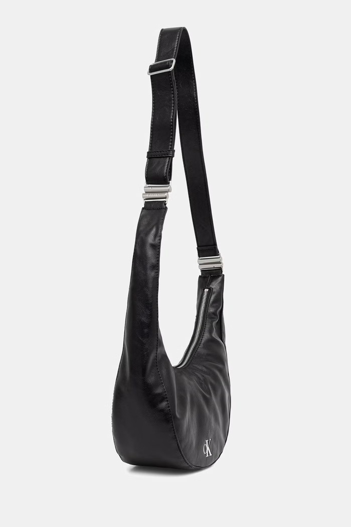Calvin Klein dámska kabelka z imitácie kože LV04F3512G čierna SS26