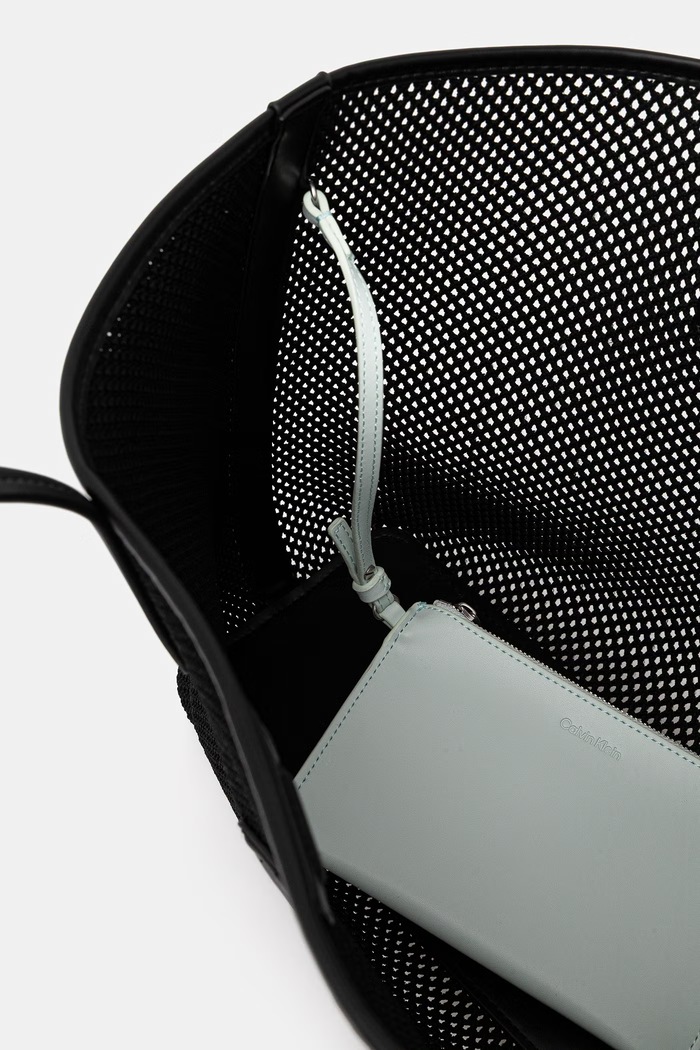 Calvin Klein шопинг чанта дамска LV04F3380G черен