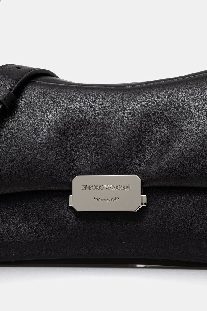 Doplnky Kožená kabelka Emporio Armani EW002644.AF18673 čierna