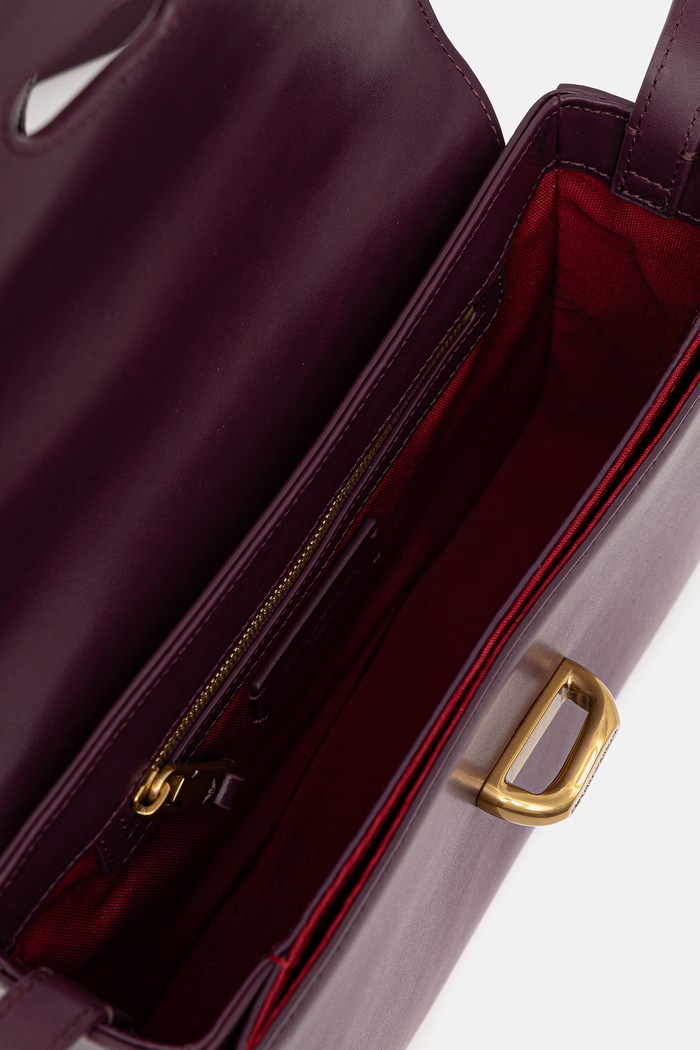 Torebka crossbody damska skórzana Emporio Armani fioletowy EW004419.AF25356