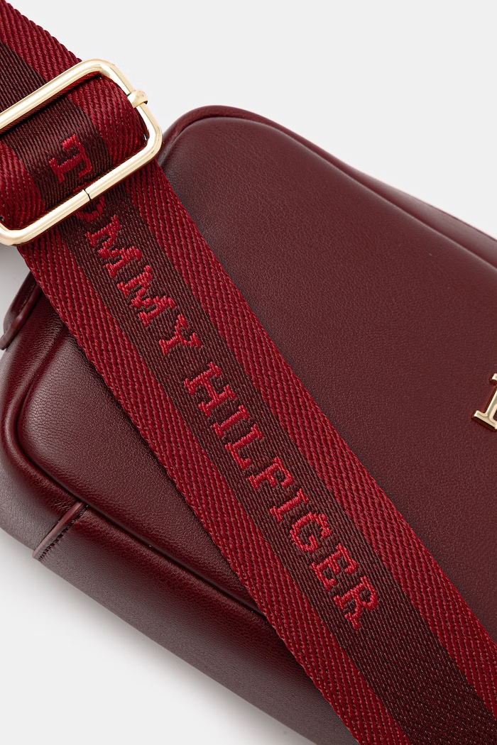 Tommy Hilfiger crossbody kabelka dámska burgundské AW0AW18370