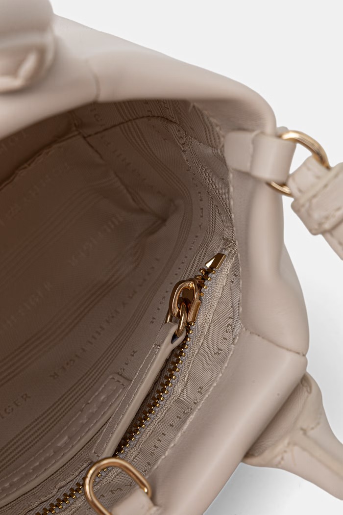 Tommy Hilfiger dámska crossbody kabelka AW0AW18371 béžová
