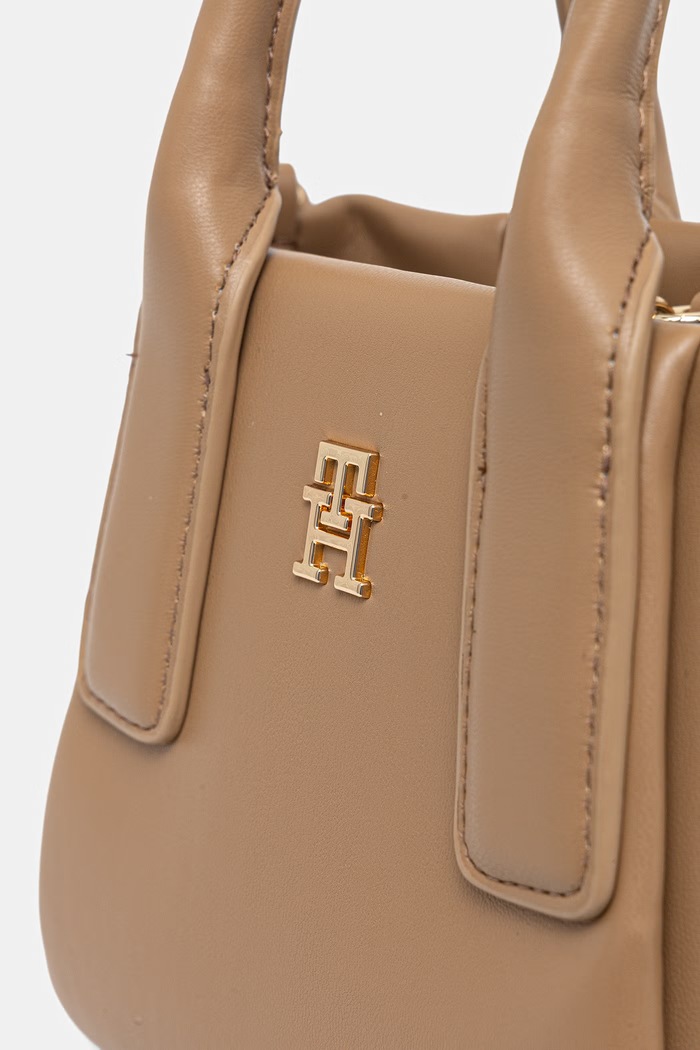 Tommy Hilfiger dámska crossbody kabelka béžová AW0AW18371