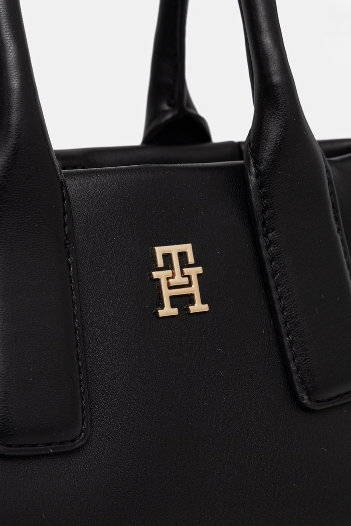 Tommy Hilfiger dámska crossbody kabelka čierna AW0AW18371