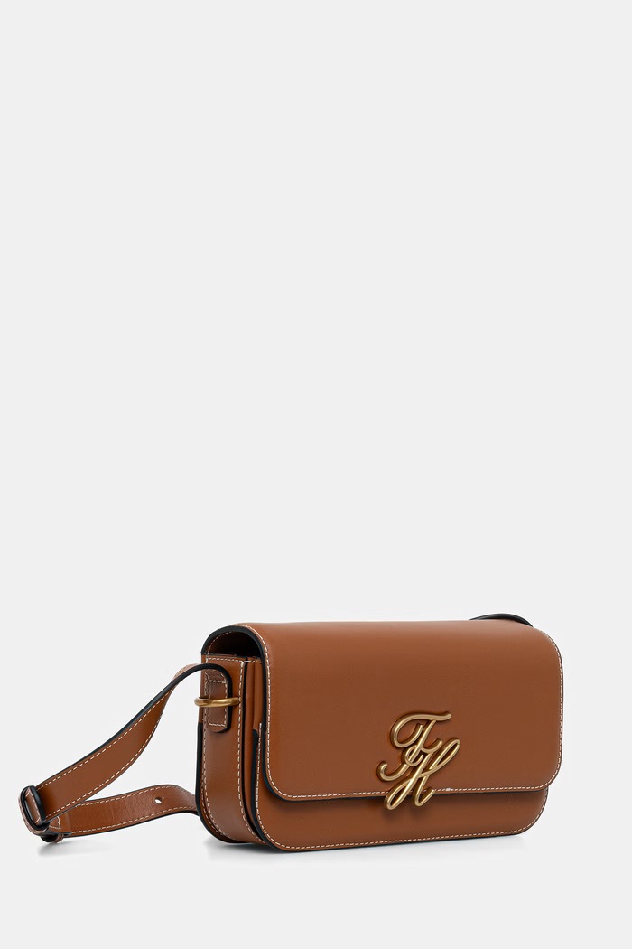 Tommy Hilfiger dámska kožená crossbody kabelka AW0AW18399 hnedá SS26