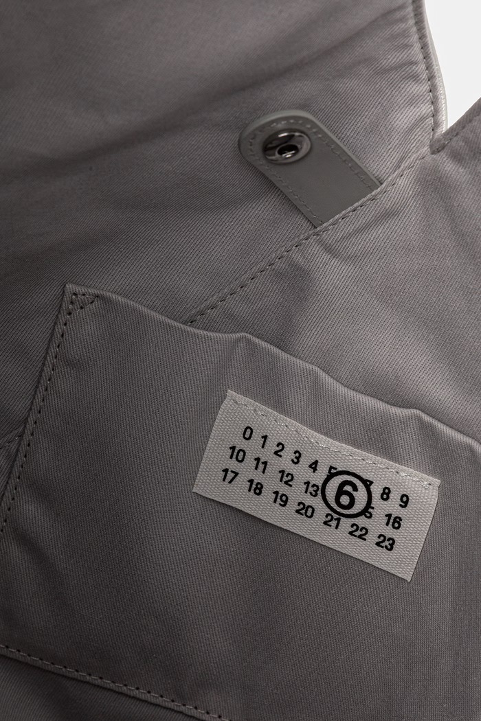 Kabelka MM6 Maison Margiela S54WD0039.P8396.T9002 šedá