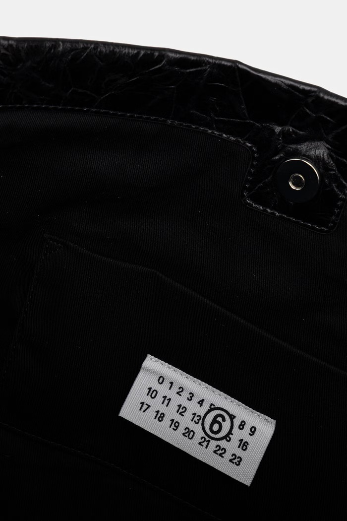 MM6 Maison Margiela torebka skórzana SB5ZL0004.P8804.T8013 czarny