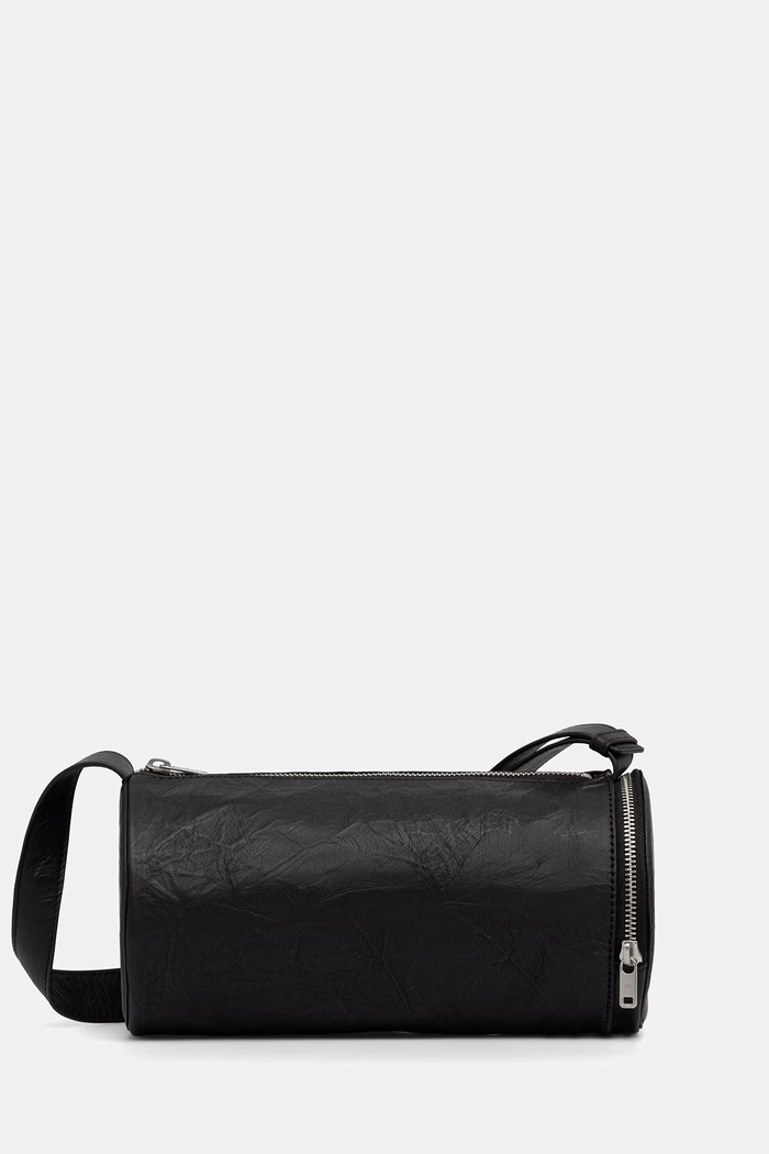 Kožená kabelka Y-3 BARREL BAG jednofarebný čierna KD0169