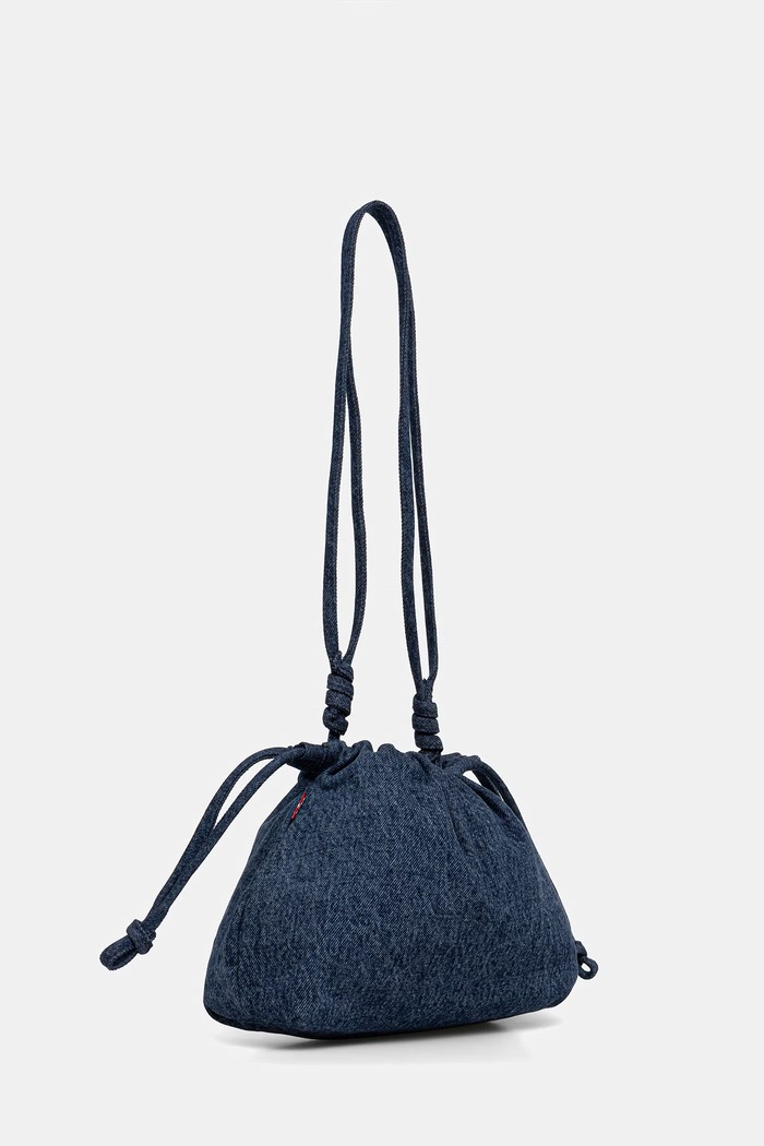 Levi's torebka jeansowa ISABELLE 005FK granatowy SS26