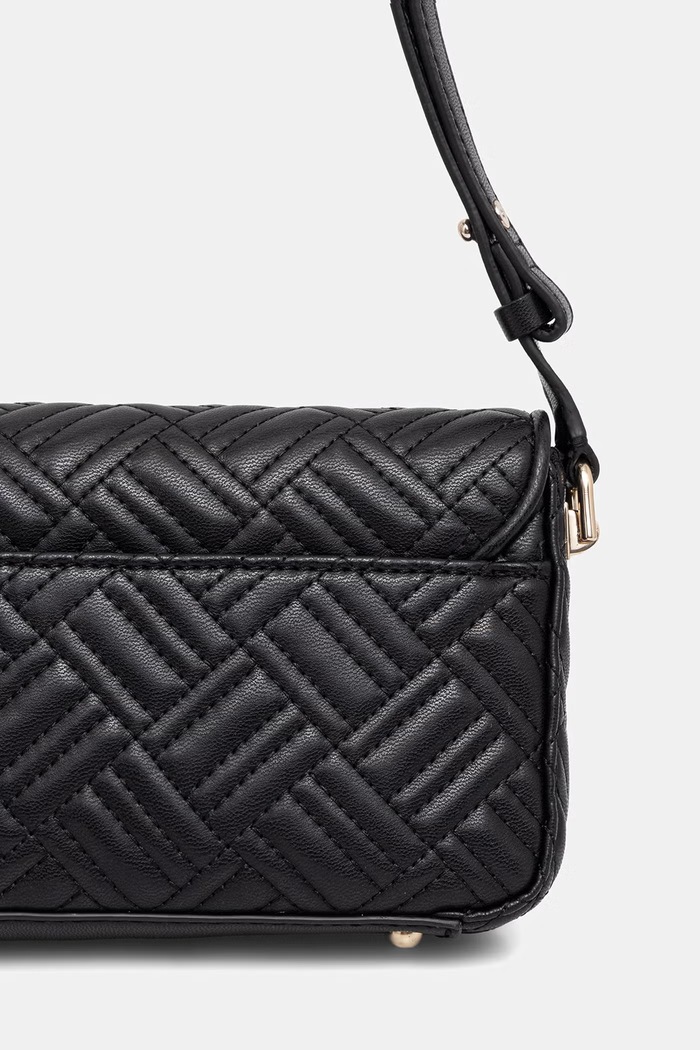 Doplnky Guess dámska bagetová kabelka z imitácie kože SALLY HWQG99.21210 čierna