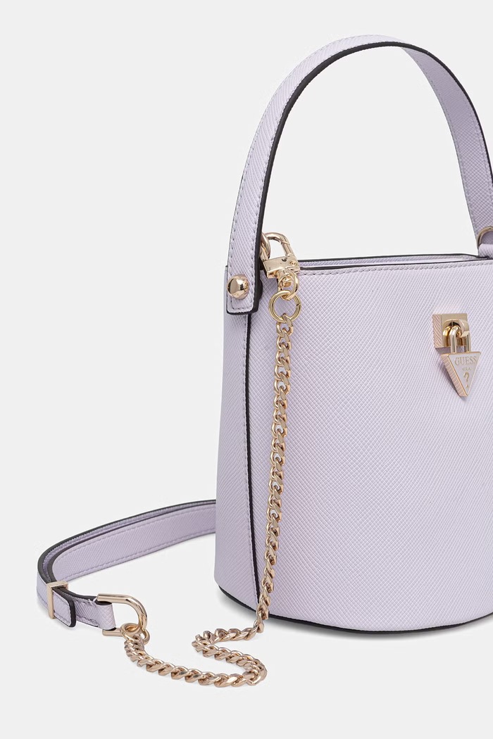 Guess dámska crossbody kabelka z imitácie kože PATSIE HWZG99.19030 fialová SS26