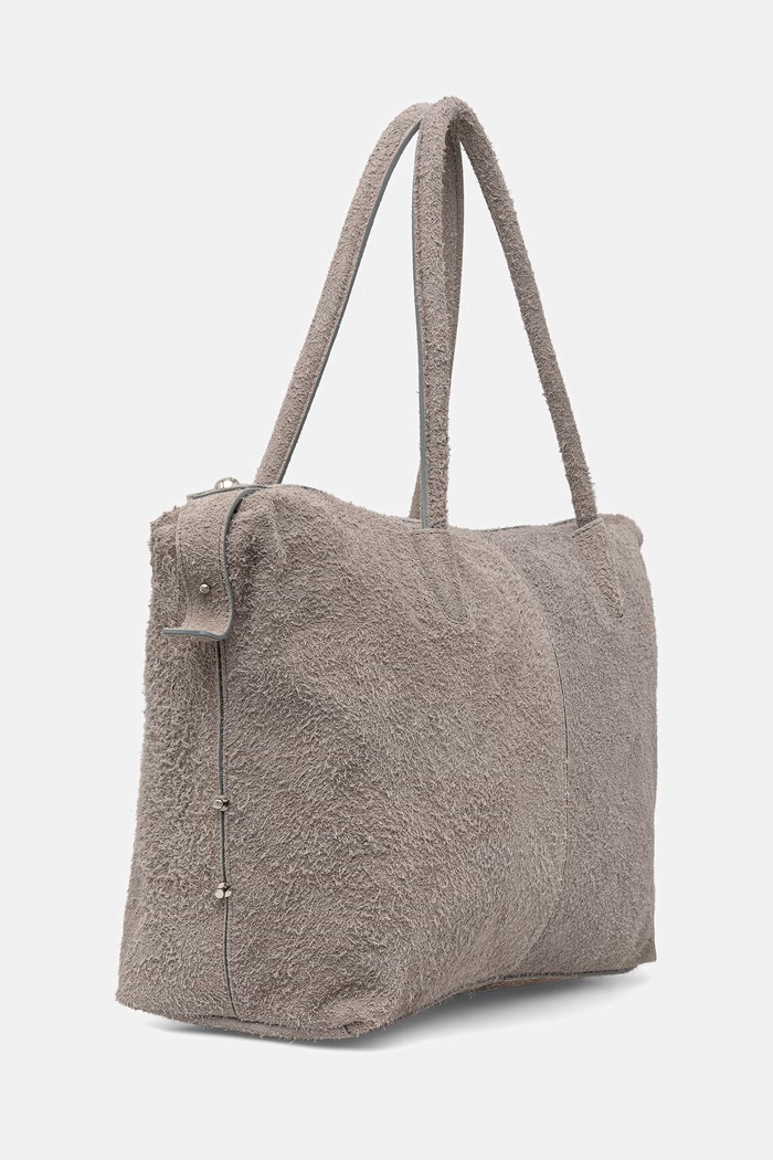 Semišová kabelka MAX&Co. MCASAMBAG 2616511026200 sivá SS26