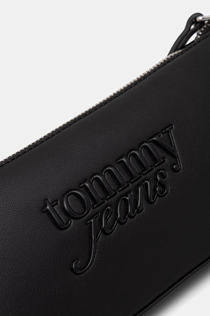 Tommy Jeans geantă cu imitație de piele negru AW0AW18449