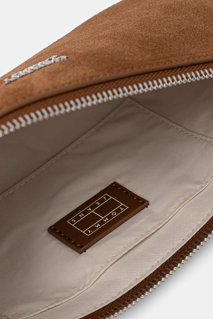 Tommy Jeans torebka damska z imitacji zamszu AW0AW18454 brązowy