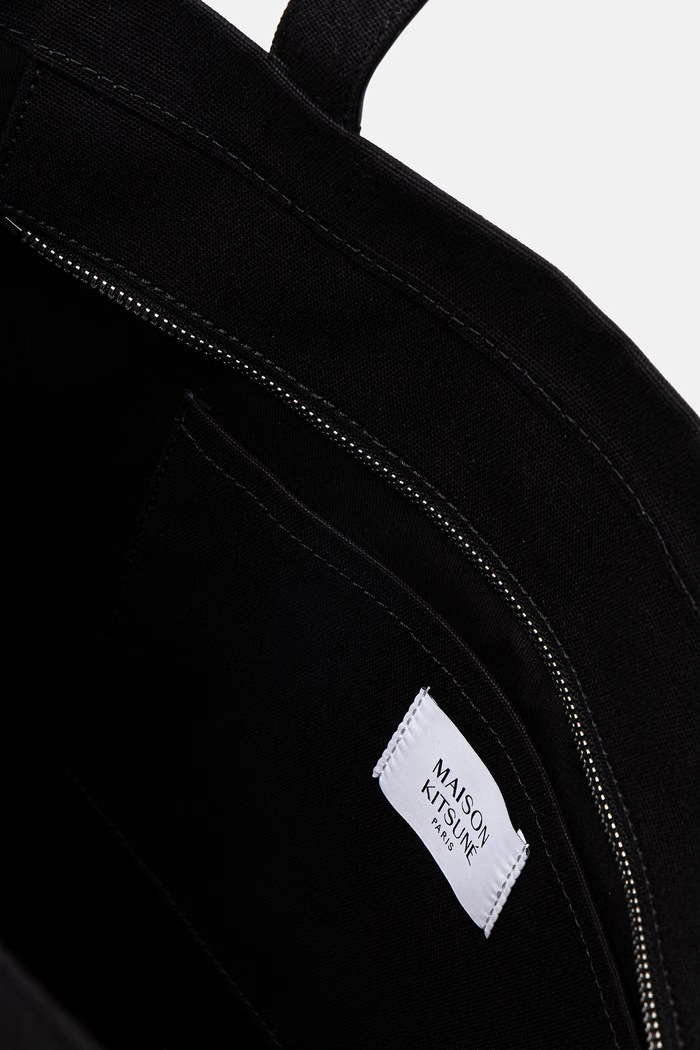 Maison Kitsuné сумка tote для женщин из хлопка QU05106WB0026 чёрный