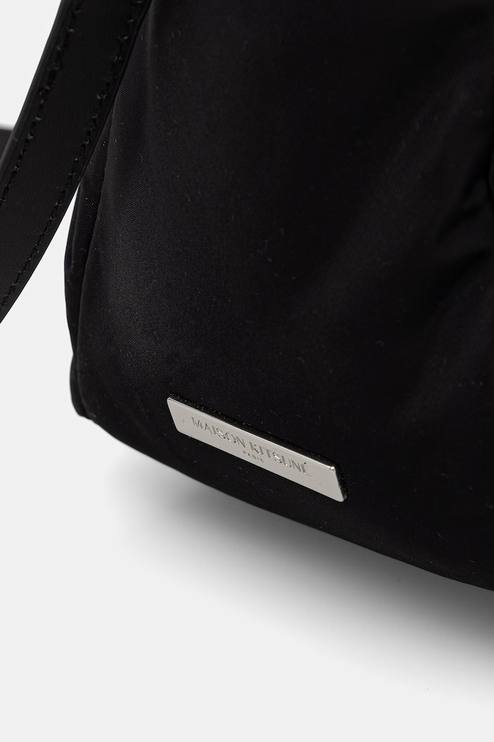 Maison Kitsuné torebka Bloom czarny QU05201WB0049