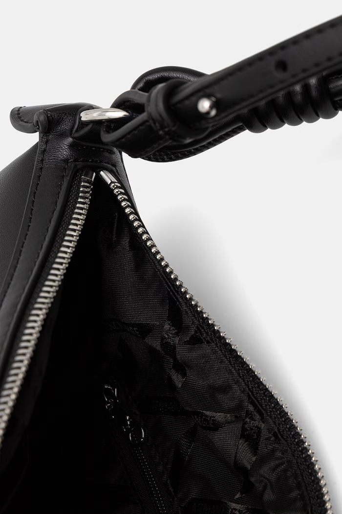 Armani Exchange kabelka dámska z imitácie kože XW002593.AF21428 čierna