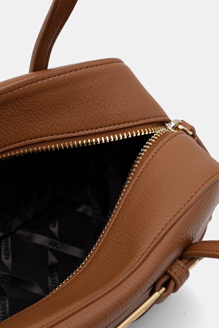 Kabelka Armani Exchange XW002611.AF15632 hnedá