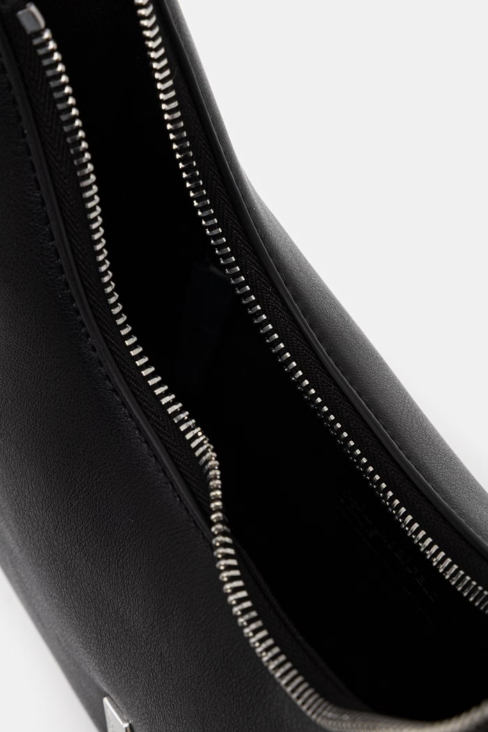 Kabelka Karl Lagerfeld Jeans čierna B2W30126