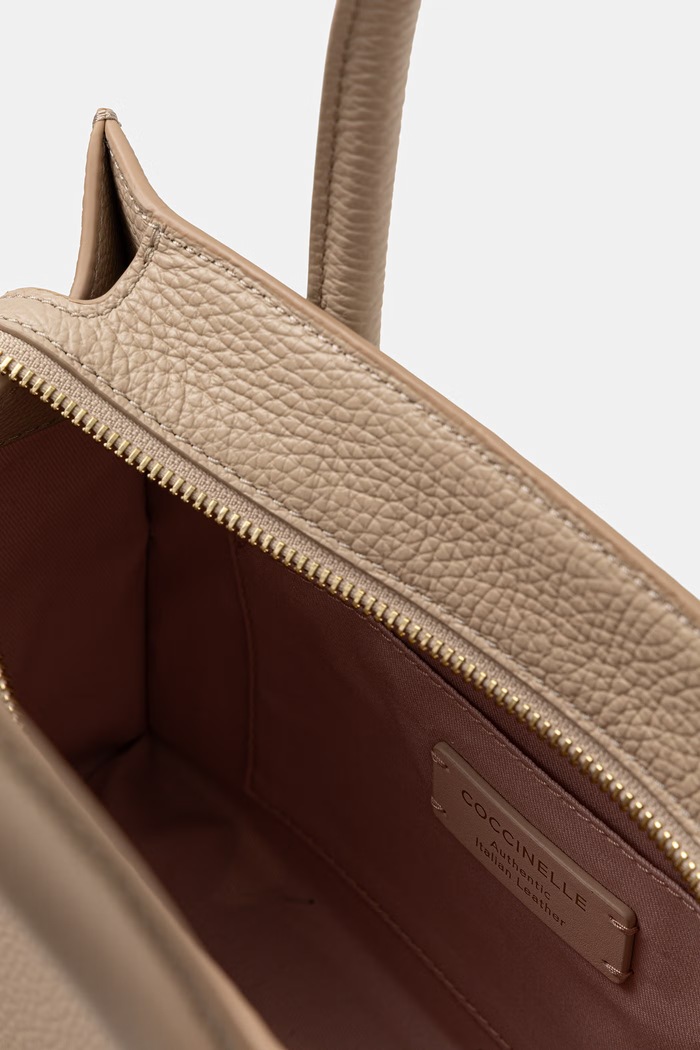 Coccinelle torebka crossbody damska skórzana E1.UAK.18.01.01 beżowy