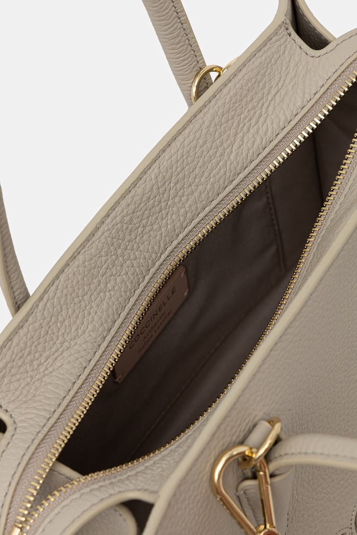 Coccinelle torebka crossbody damska skórzana E1.UAK.18.01.01 beżowy