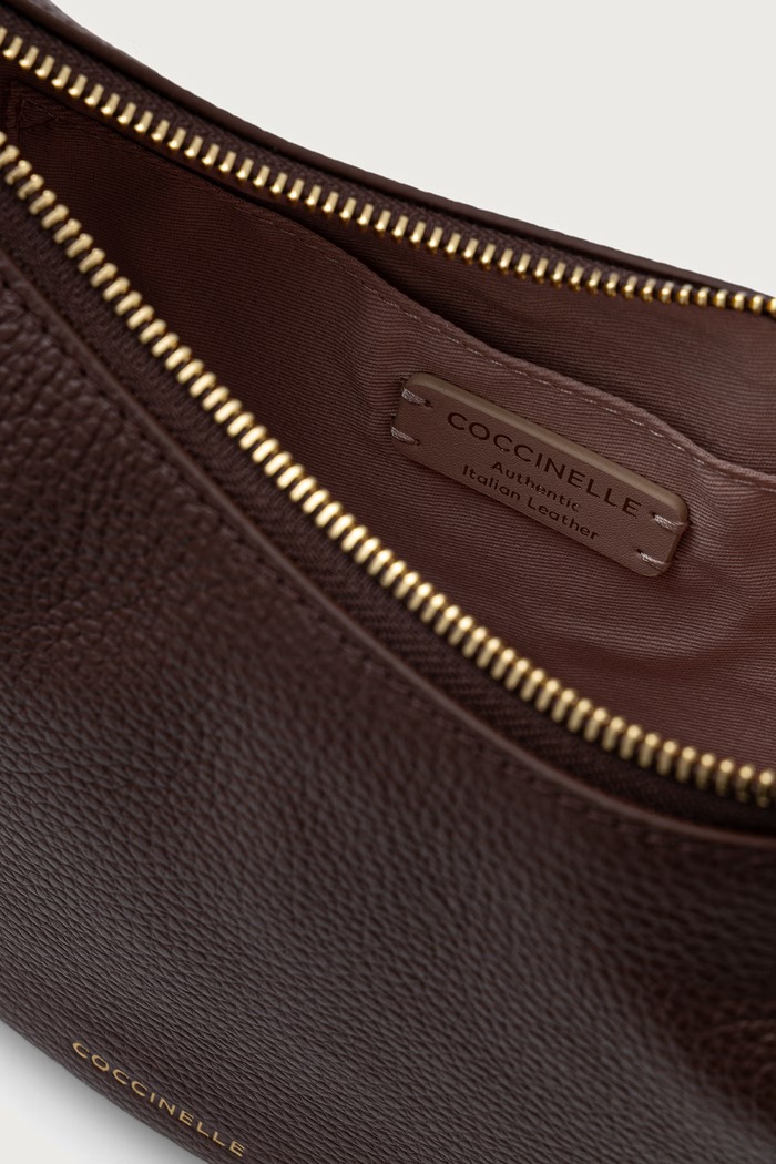 Crossbody torba za žene kožna Coccinelle E5.U8K.53.01.01 bordo
