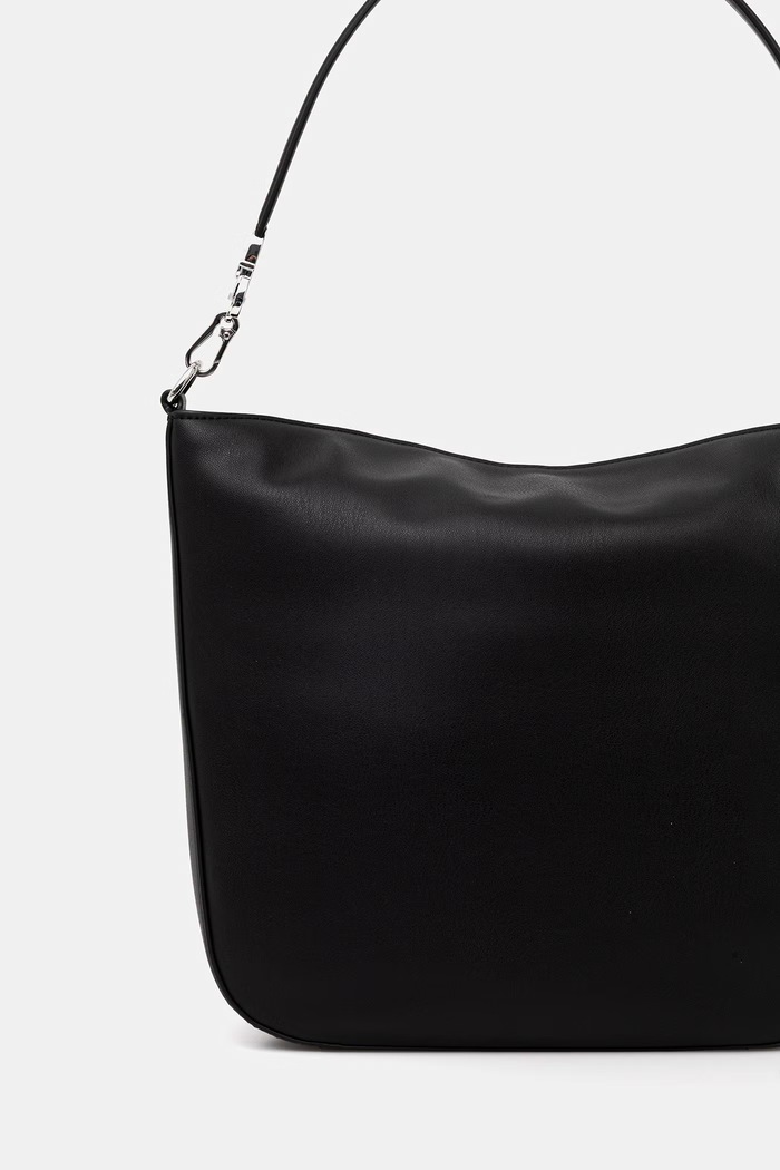 Doplnky Karl Lagerfeld kabelka dámska z imitácie kože IKON B2W30179 čierna