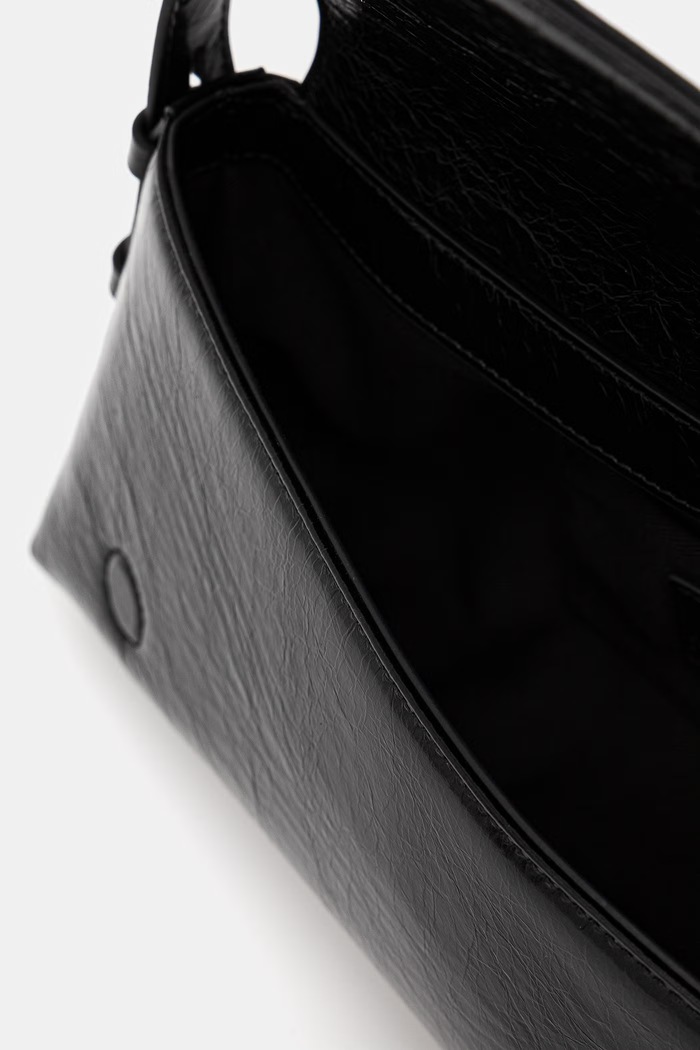 Kožená kabelka Karl Lagerfeld Jeans B2W30130 čierna