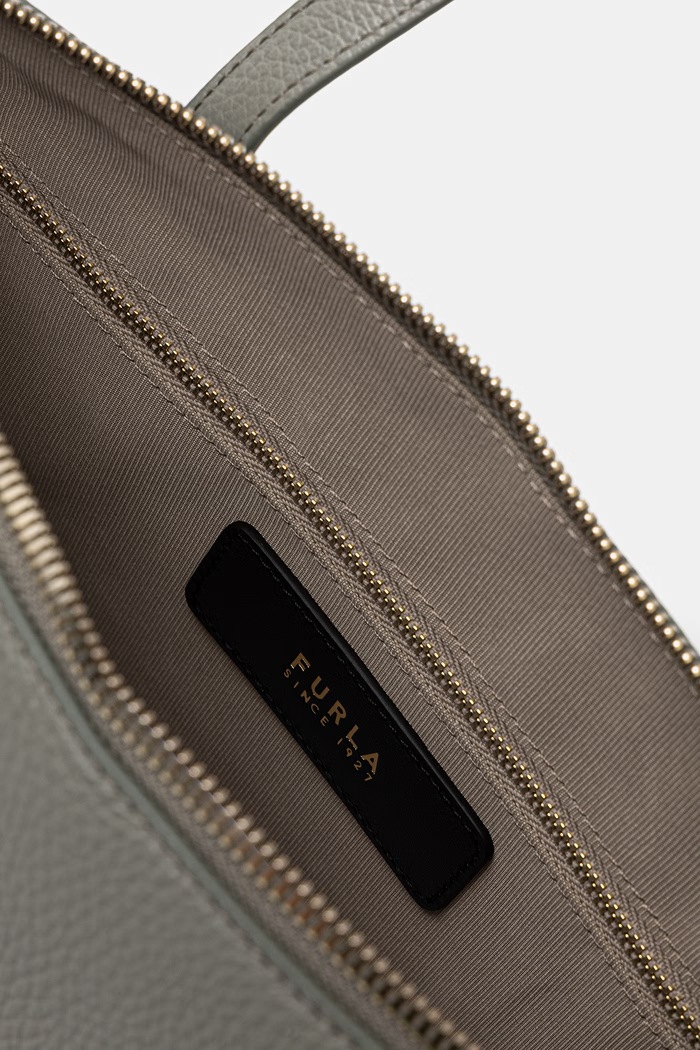 Furla torebka shopper damska skórzana Olivia M Tote WB01977.HSF000.AG700 zielony
